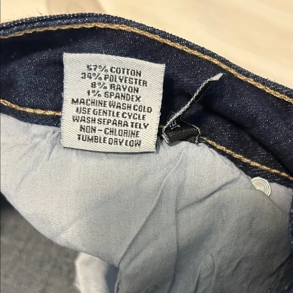 GOGO Jeans Mid-Rise Wide Leg Women's Jeans W/ Rhinestone Bows - Picture 7 of 13